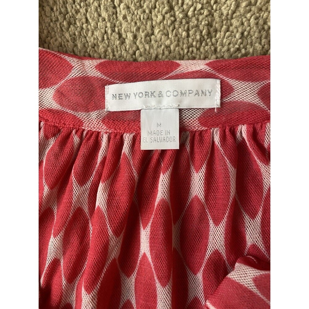 New York & Company Sleeveless Blouse Coral White Geometric Pattern Size M - Picture 2 of 9